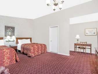 Travelodge Inn & Suites Latham Phòng bức ảnh