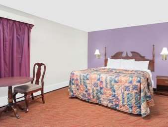 Travelodge Inn & Suites Latham Phòng bức ảnh